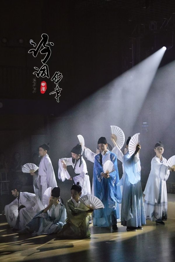 信通实盘 攀岩7米领毕业证、离校前夜宿幼儿园……毕业活动成孩子家长的暖心最后一课