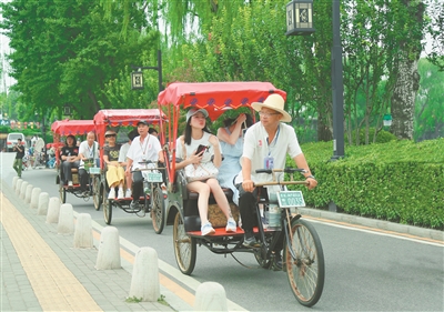 芒果配资 北京迎来暑期旅游高峰